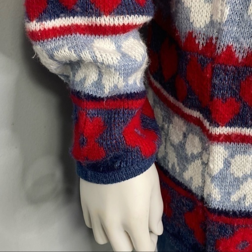 Huntington Ridge Vintage Retro Red White Blue Heart Floral Fair Isle Sweater M - Picture 3 of 6